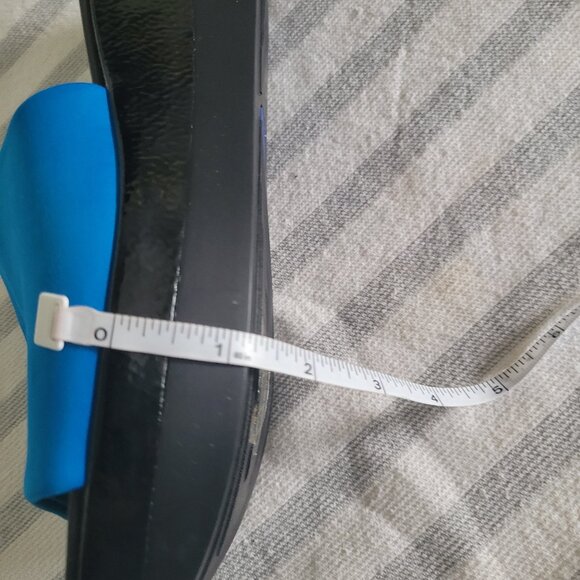 Kenneth Cole Wedge Slides - Picture 7 of 10